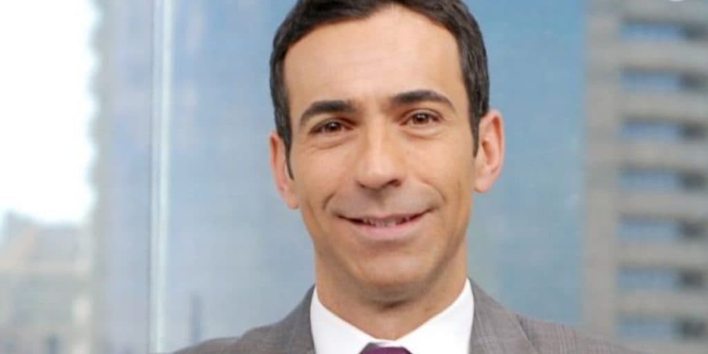 Cesar Tralli é derrotado ao tentar lugar de Maju, cabeça é arrancada na Globo e outro âncora é anunciado: "Chorou"