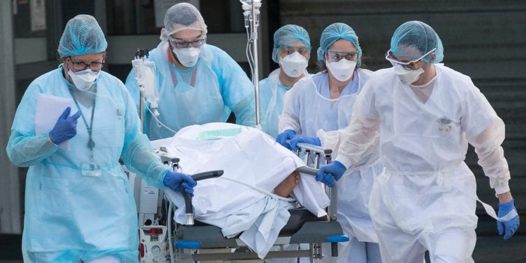 Covid-19: Em 24 horas, 2.736 mortes são registradas no Brasil e média móvel atinge 2.000 pela primeira vez