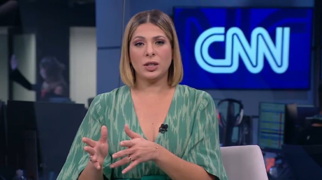 Gato invade CNN ao vivo durante exibição de importante votação do STF e apresentadora corre para despistar