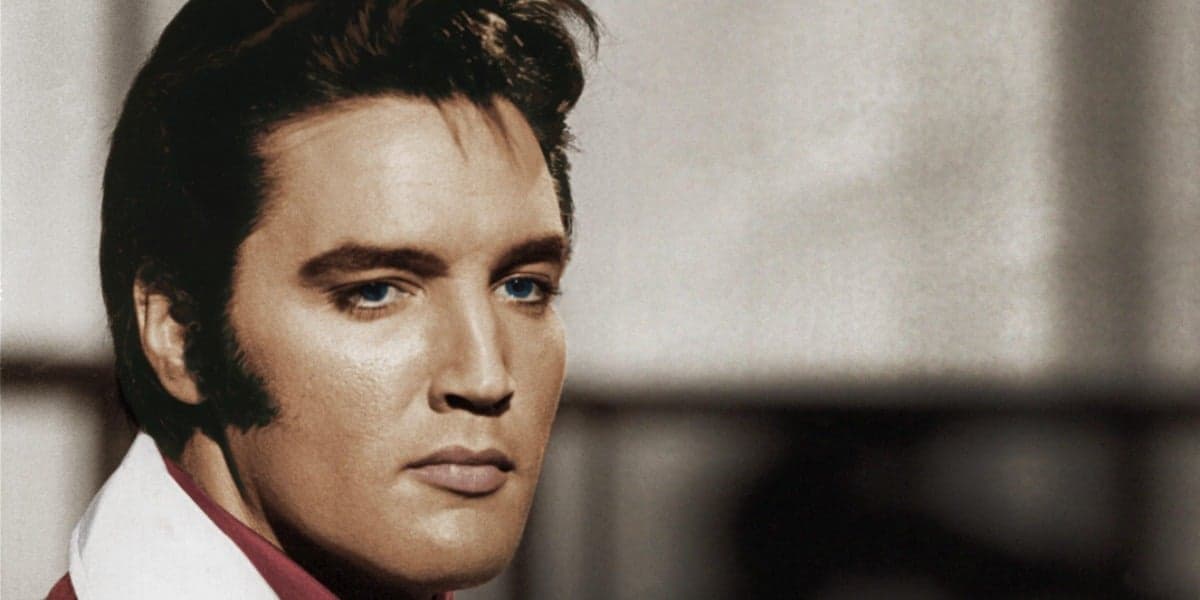 Elvis Presley volta do mundo dos mortos em carta psicografada (Foto: Reprodução)