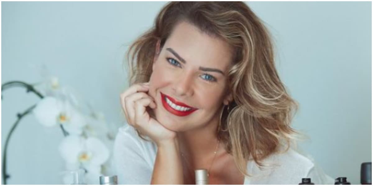 Fernanda Souza se declara para mulher (Foto: Reprodução)