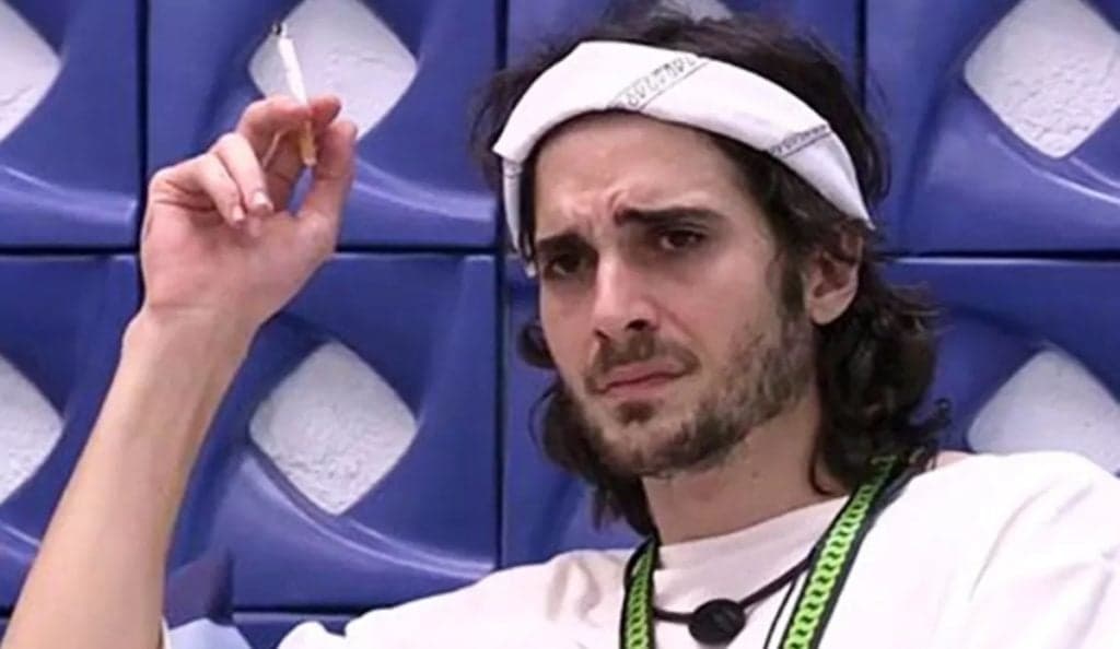 Festa do cigarro? Tiago Leifert no BBB21 se recusa a aceitar tema sugerido por Fiuk e escolhe outro; saiba qual