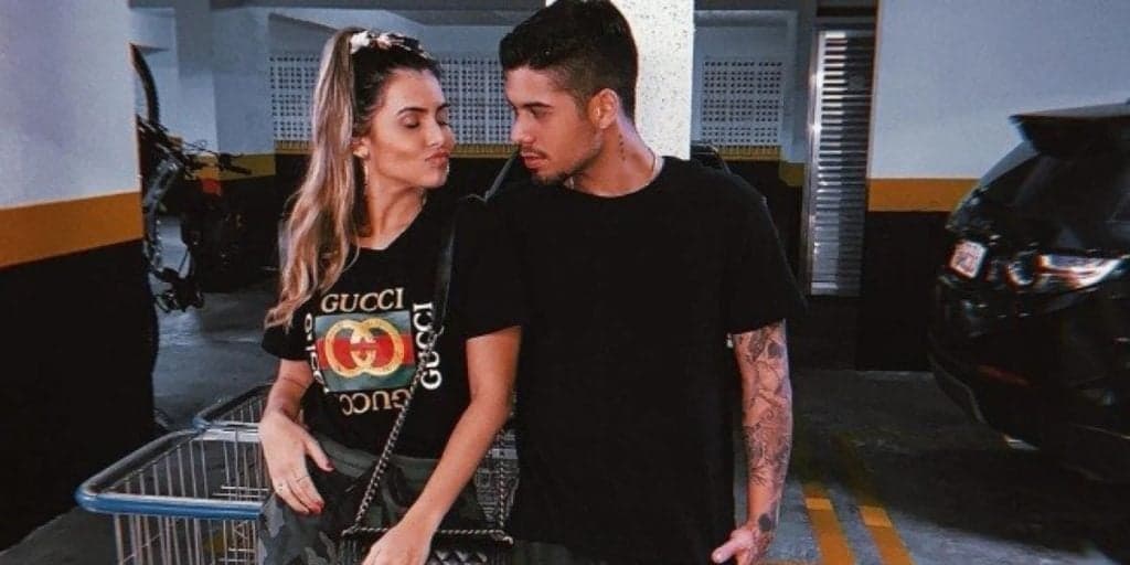 Ex de Zé Felipe, Isabella Arantes arregaça traição gay, esfrega biquininho na câmera e peitos saltam: "Fogo"