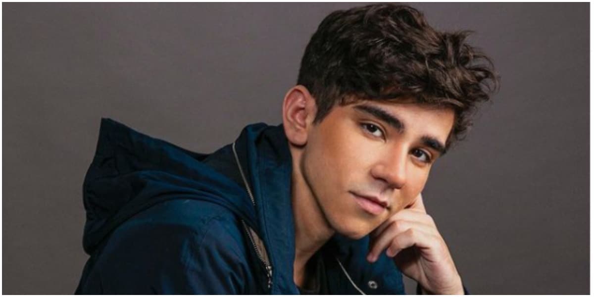 João Fernandes, ex-ator mirim da Globo, está passando necessidades e pediu ajuda na internet (Foto: Reprodução) João Fernandes, ex-ator mirim da Globo, está passando necessidades e pediu ajuda na internet (Foto: Reprodução)