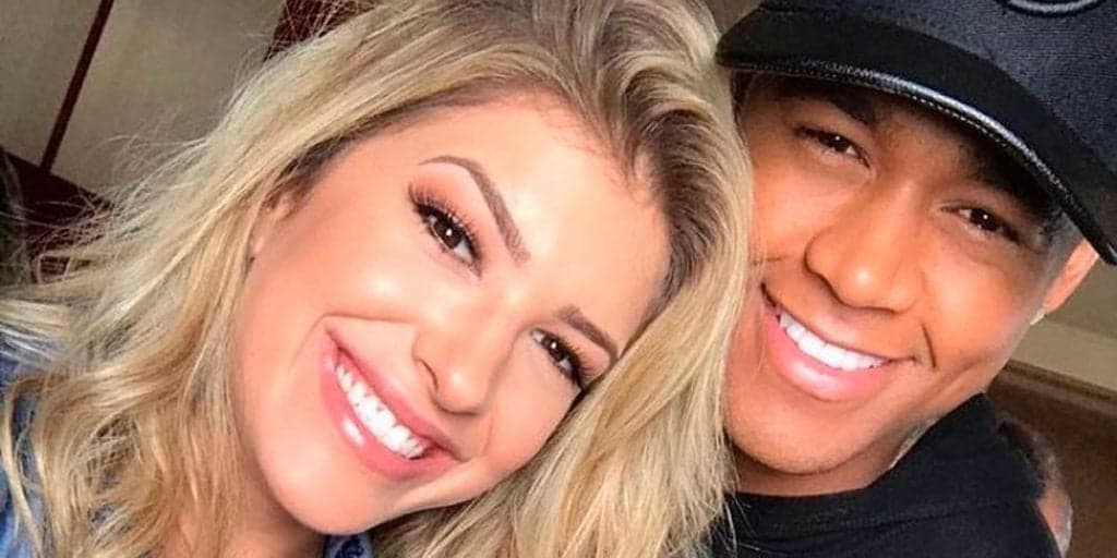 Léo Santana e ex-bailarina do Faustão explodem com notícia, anunciam gravidez e festejam: "Sempre sonhamos"