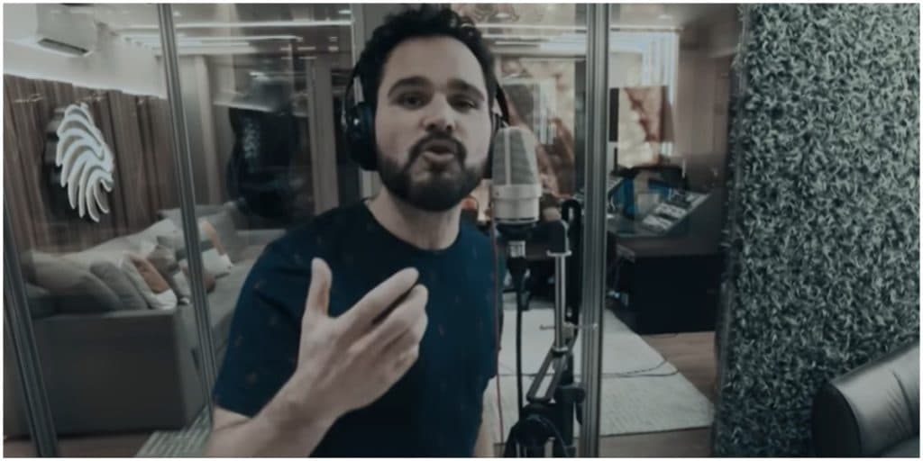 Humilhado por 40 mil pessoas após assumir o que é, Luciano Camargo escorraça em texto: "Muitos vão dizer"