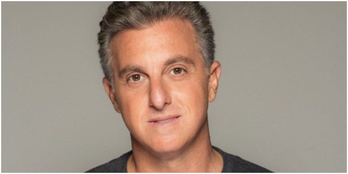 Luciano Huck se mantém em equilíbrio na sua carreira profissional e sua possível candidatura as eleições 2022 