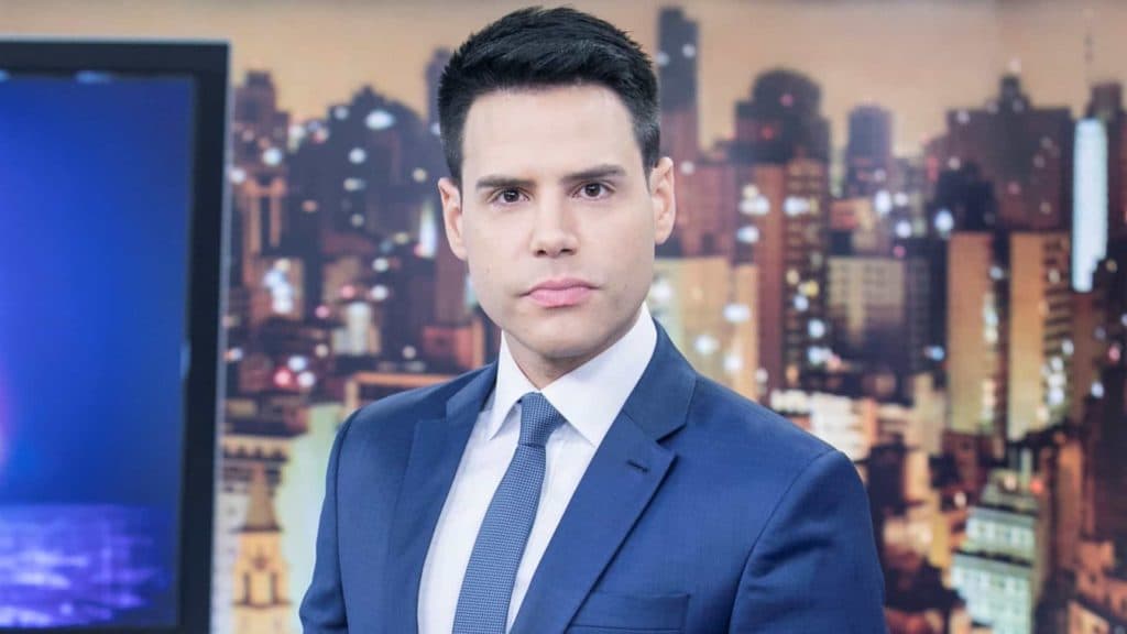 Luiz Bacci explode na Record e dispara ao confirmar que Michel Jackson está vivo: "Não morreu"