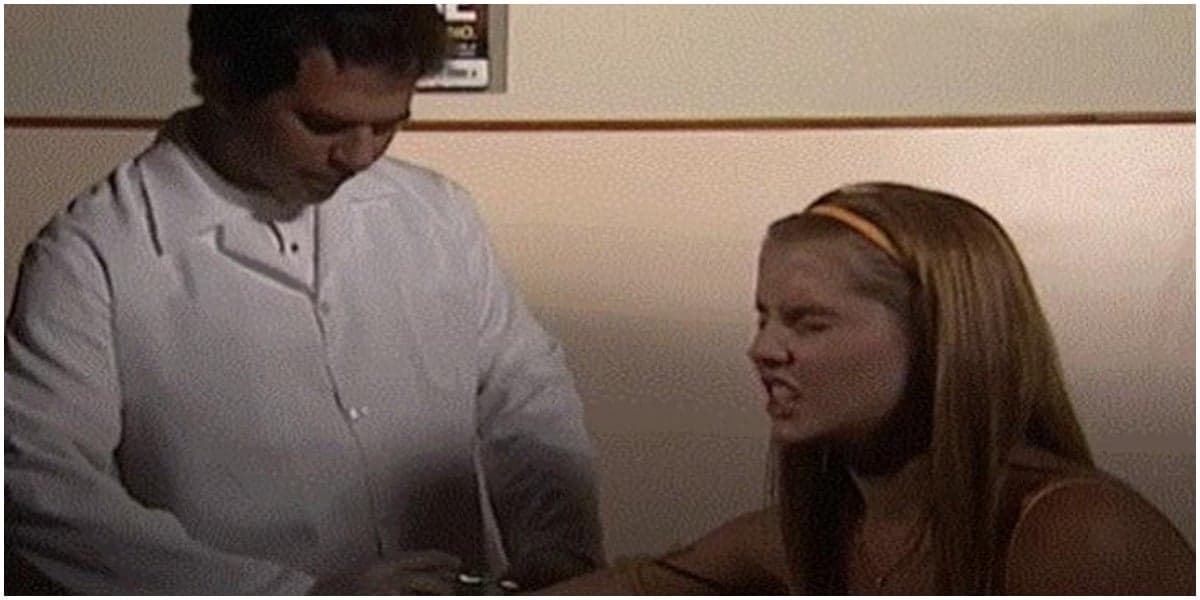 Íris surpreenderá, em Laços de Família, ao tenatr ajudar Camila, que ela tanto odeia na trama (Foto: Reprodução/ Globo) Íris surpreenderá, em Laços de Família, ao tenatr ajudar Camila, que ela tanto odeia na trama (Foto: Reprodução/ Globo)