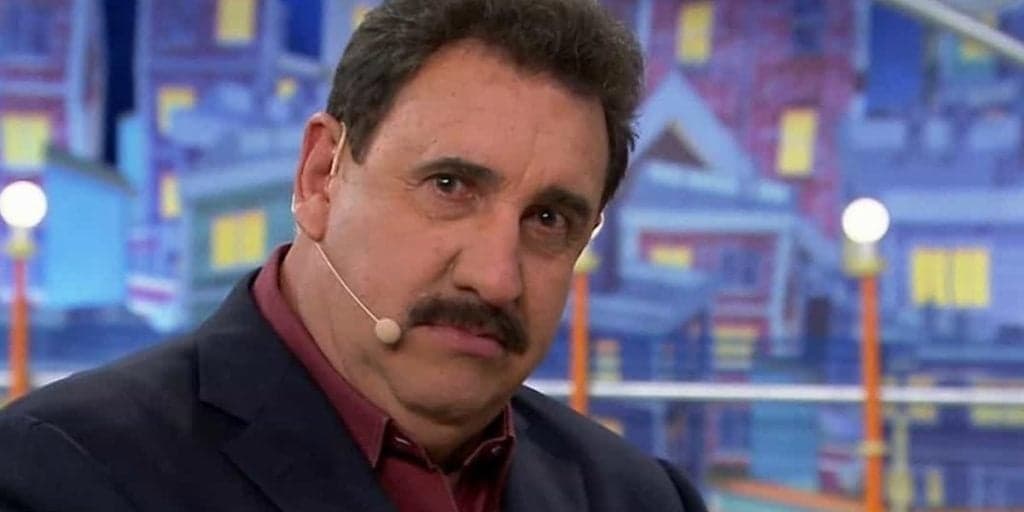 VÍDEO: Ratinho repete em rede nacional mentira contada por Tom Cavalcante sobre texto de Mário Cortella