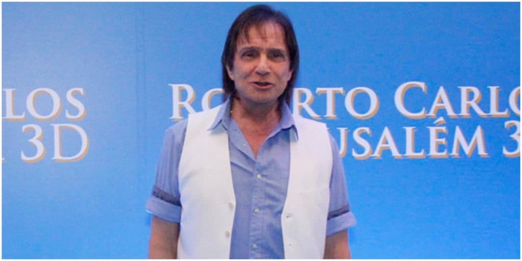 Após ver relação íntima com cantor vazar, Roberto Carlos faz relato confessando: “Uma vontade que dá e não passa”