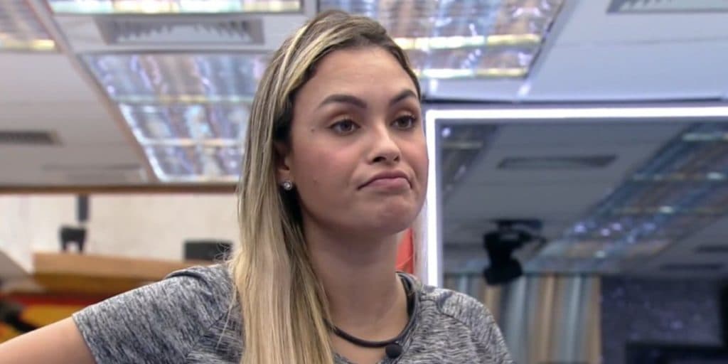 BBB21: Após receber castigo do monstro, Sarah se revolta com Thaís e avisa: "Guardo rancor"