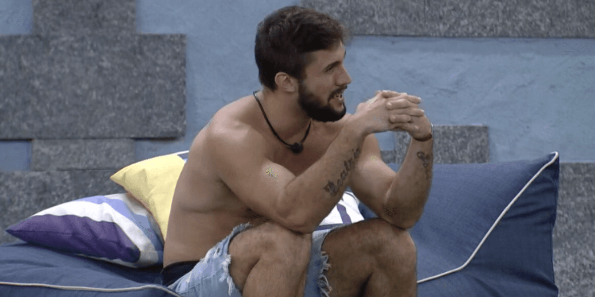 Arthur está com bastante medo do Paredão (Foto: Reprodução)