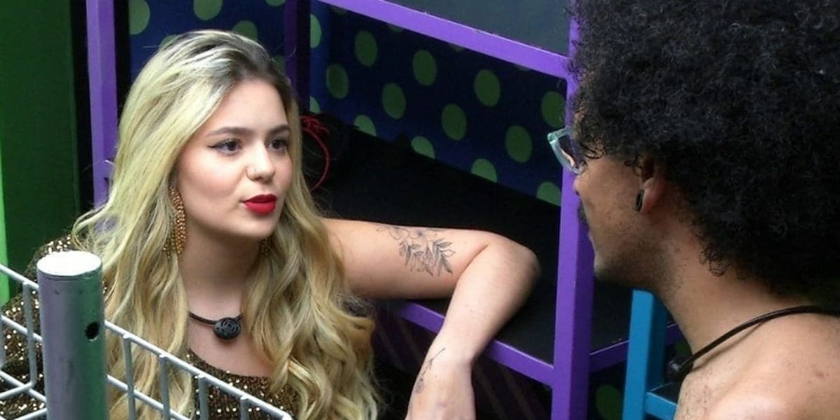 João e Viih Tube reprovam flertes de Juliette na festa do BBB21 (Foto: Reprodução) João e Viih Tube reprovam flertes de Juliette na festa do BBB21 (Foto: Reprodução)