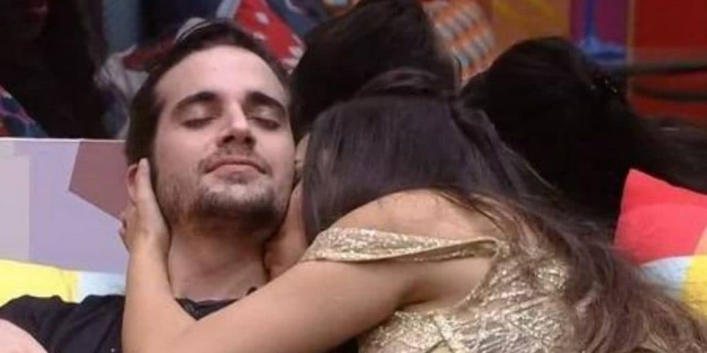 BBB21: Juliette teme não resistir a investidas de Fiuk e pede ajuda a João: "Não consigo"
