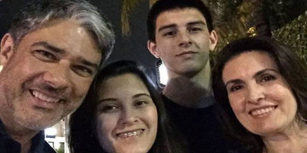 Fátima Bernardes vê filho assumir namoro, manda recado ao rapaz e entrega: “Nem eu e nem o William fazemos diferença”
