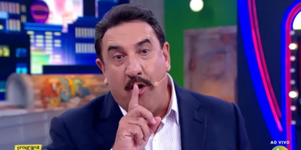 Ratinho faz audiência do SBT cair pela metade, fica atrás de filme da Record e acende sinal vermelho