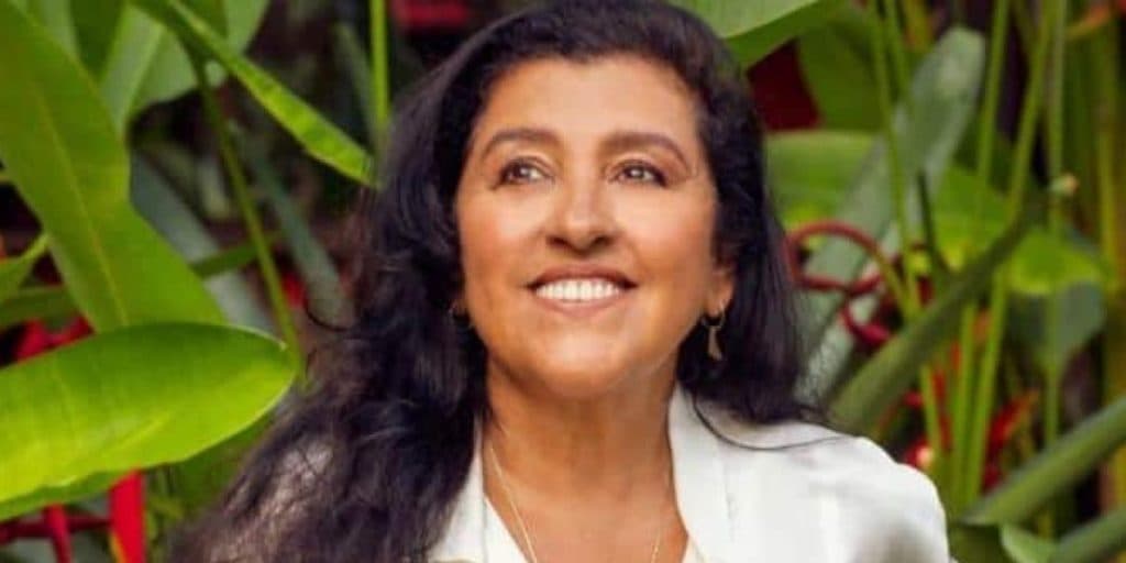 "Falsa e antipática", apresentadora da Record destrói, ataca Regina Casé e desmascara atriz: "Se faz"