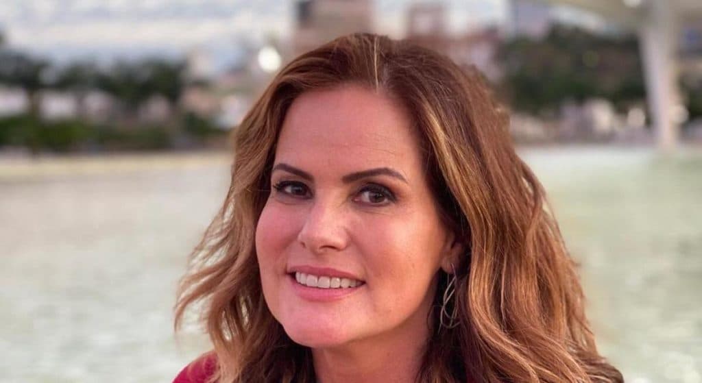 Renata Ceribelli, do Fantástico, tem pouso de emergência, avião perde controle e notícia é confirmada