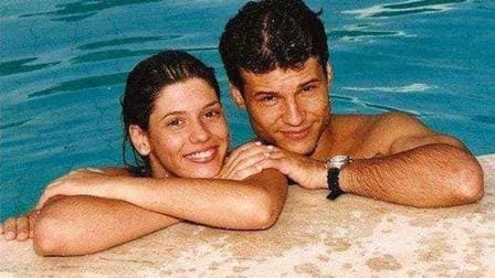 Dinho, do Mamonas, envia carta morto e namorada, 25 anos após morte, desmorona e afirma nunca ter casado