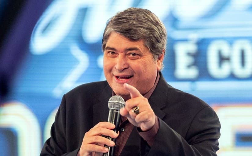 Salário de 7 dígitos, cláusula milionária e regalias: Band renova com Datena e dá fim a Silvio Santos