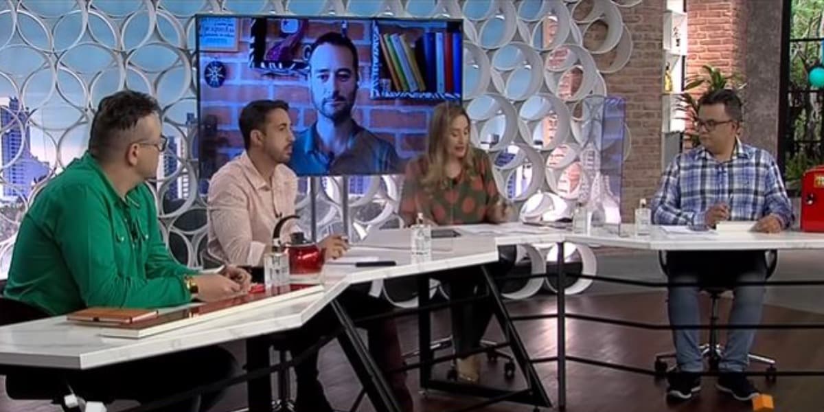 Sonia Abrão fala sobre morte e logo em seguida é assombrada com objeto caindo nos estúdios: "Que coisa louca"