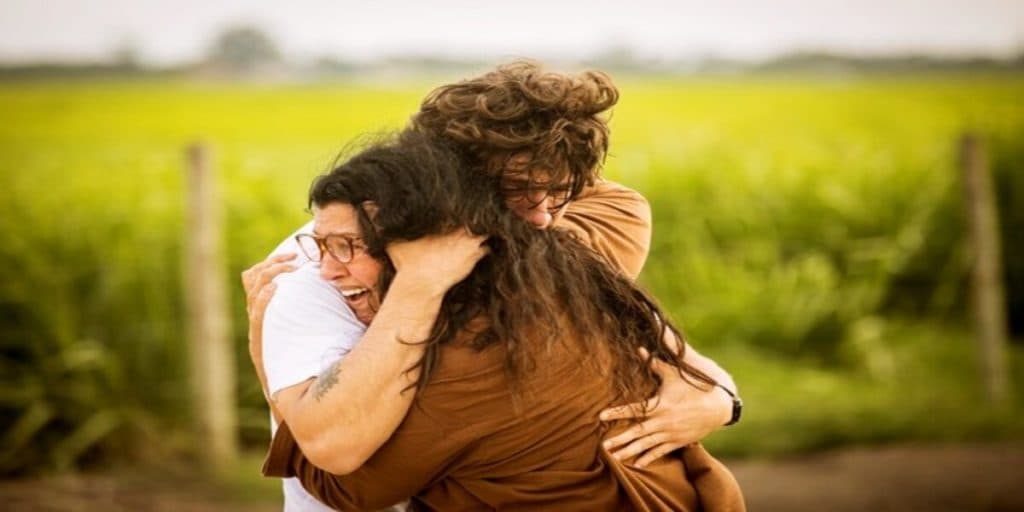 Amor de Mãe volta atingir alta audiência com reencontro de Lurdes e Domênico e faz o BBB21 bombar