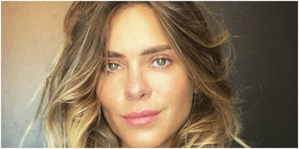 Carolina Dieckmann divulga foto rara do filho com beleza absurda e para muitos é o mais gato do Brasil