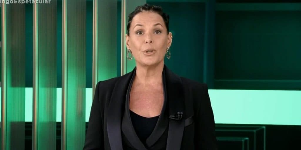 Carolina Ferraz deixa Domingo Espetacular, é substituída e vê atração ser derrubada na Record: Audiências 28/11