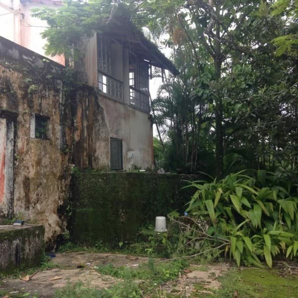 Mansão de Clodovil é abandonada (Foto: Reprodução) Mansão de Clodovil é abandonada (Foto: Reprodução)
