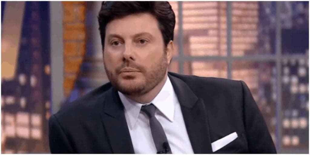 Danilo Gentili deixa de respirar, vê traqueia ser fechada e vem à público com rosto deformado em vídeo