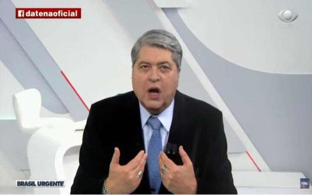 Datena explode ao vivo na frente das câmeras, chama pra briga e faz ameaça: "Pensa que eu tenho medo"