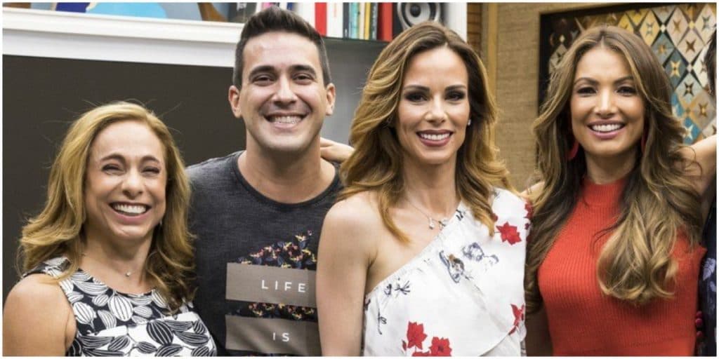 Cissa Guimarães, André Marques, Ana Furtado e Patrícia Poeta comandam o É de Casa - Foto: Reprodução