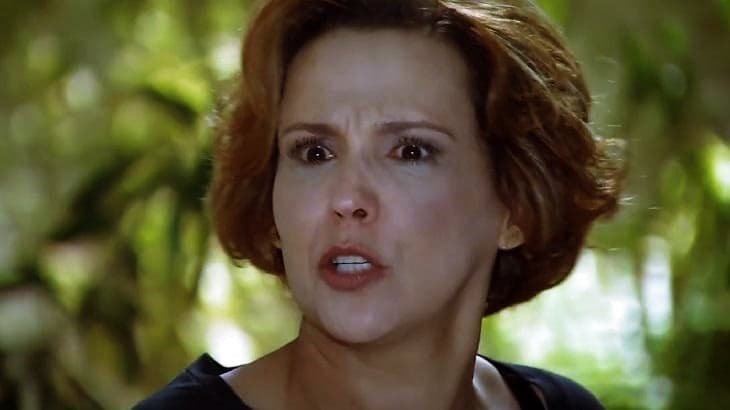 A Vida da Gente - Eva denuncia traição de Manu após descoberta e arruína festa: "Songa-monga"