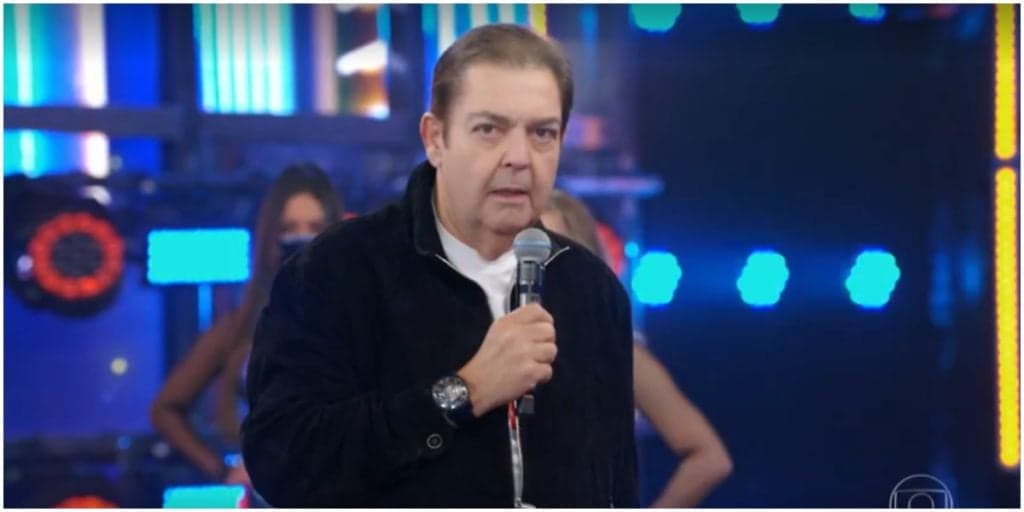 Diretor do Faustão pede demissão e deve fechar com a Band após saída do apresentador da Globo