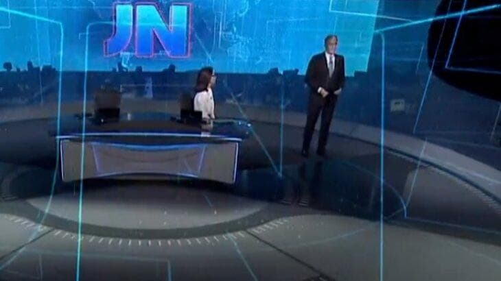 William Bonner passa por cima de ordem da Globo, levanta da bancada do JN e gera pânico: "É grave"