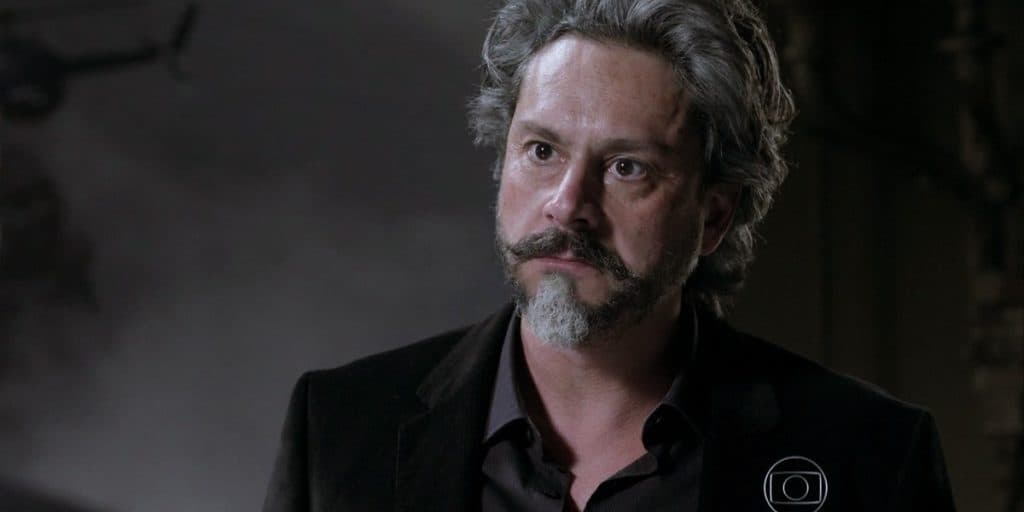 Império: Pulador de cerca corno? Comendador faz surpresa para a amante e a flagra com bonitão