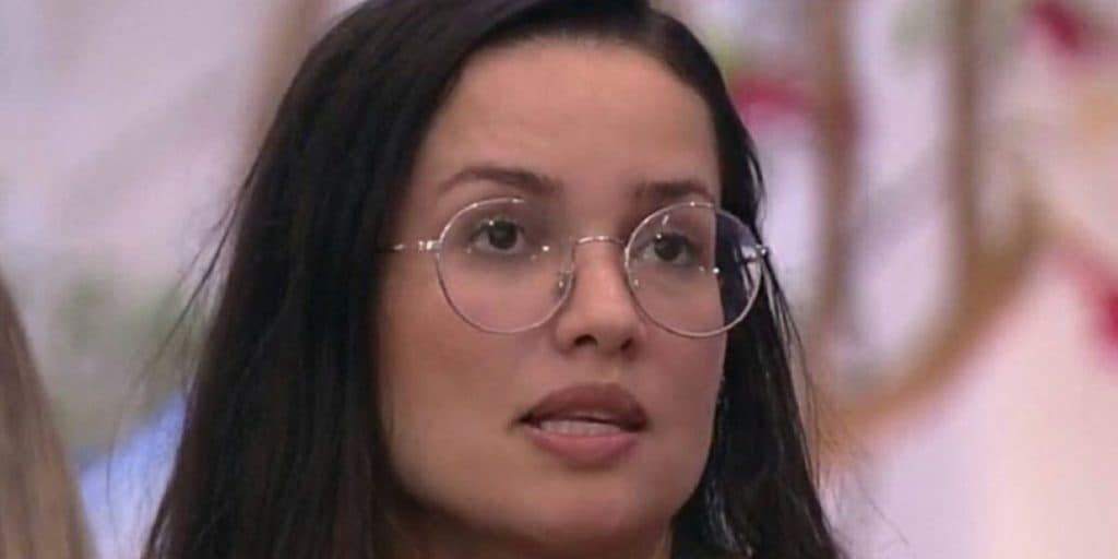 BBB21: Juliette escancara briga com o pai e ameaça de expulsão de casa: "Não entra mais aqui''