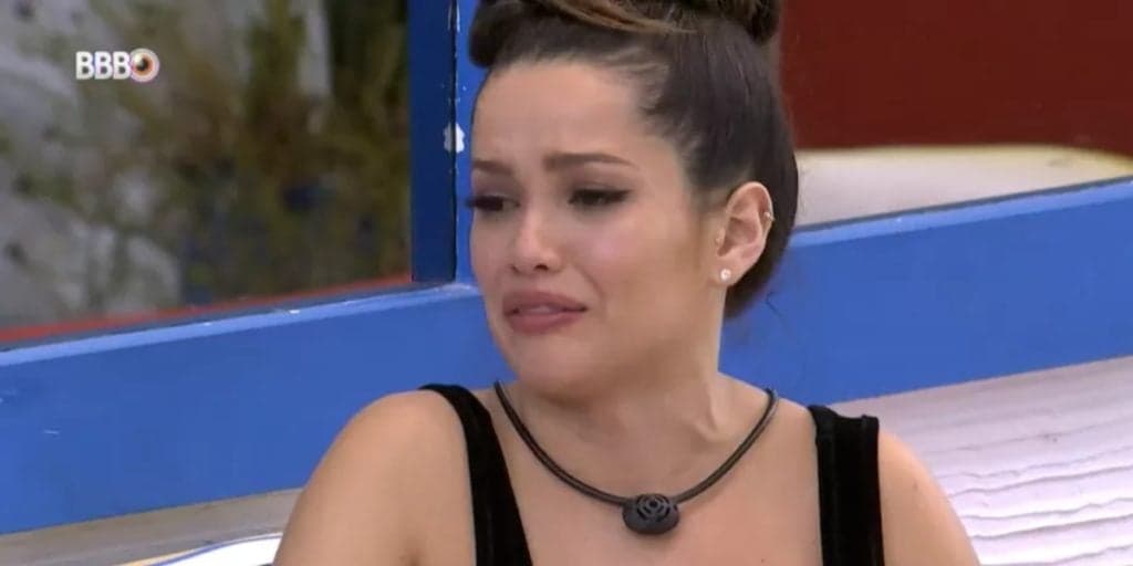 Juliette quebra a cara com Gil no BBB21, joga rapaz na parede e expõe traição aos prantos: "Machucou"