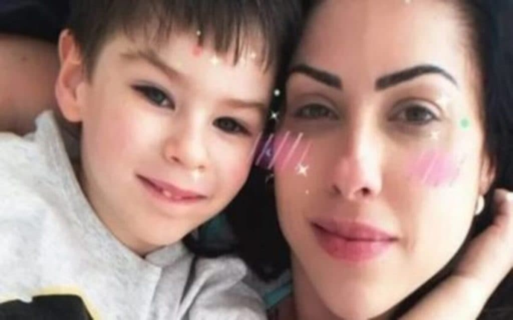 Mãe de Henry passa mal e é transferida às pressas para hospital na prisão: "Situação grave"