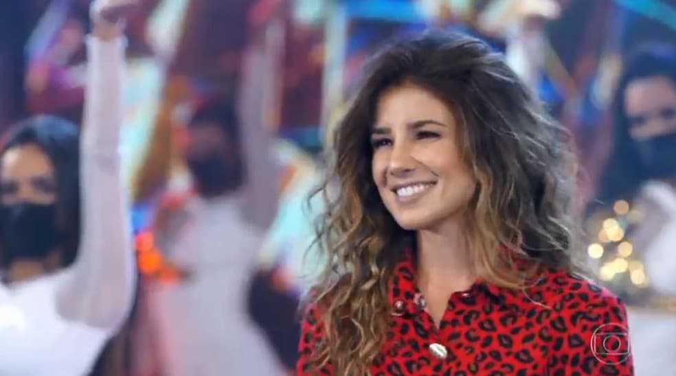 "Me permito tudo", Paula Fernandes vai à Globo e escandaliza, após assumir relação com Victor Chaves