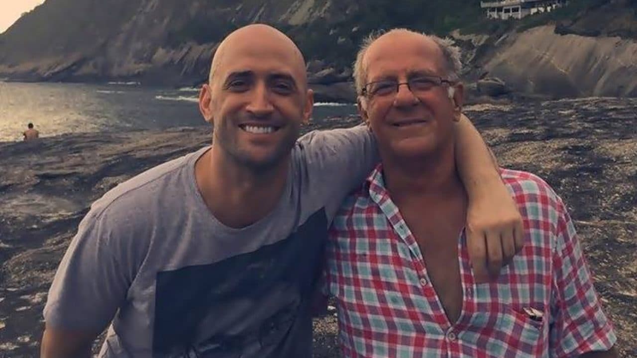 Paulo Gustavo e o pai Julio (Foto: Reprodução) Paulo Gustavo e o pai Julio (Foto: Reprodução)