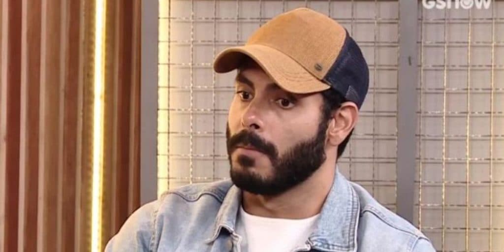 Rodolffo sai do BBB21 de cabeça baixa, confessa arrependimento pelo que fez e explode: "Tô muito mal"