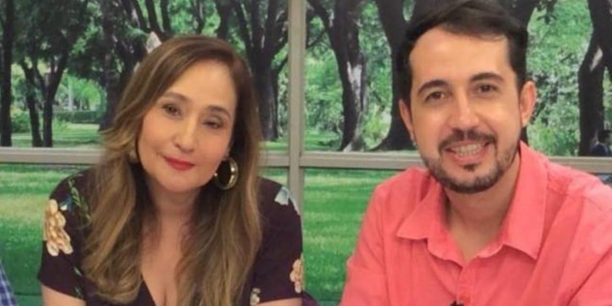 Sonia Abrão e Thiago Rocha (Foto: Reprodução/RedeTV!)