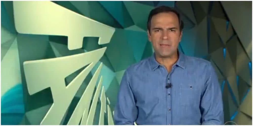 Tadeu Schmidt invade Jornal Nacional às pressas e corre com notícia cruel ao vivo na Globo
