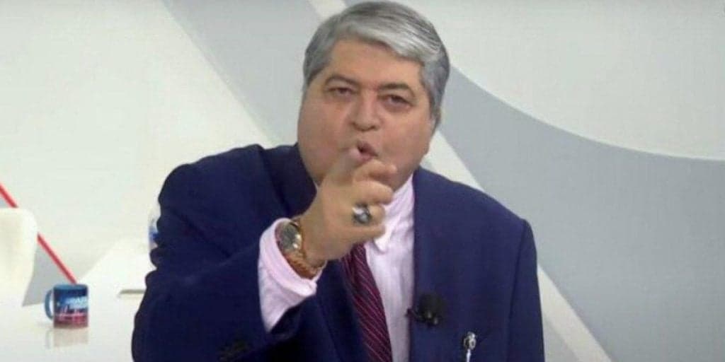 "Você tem que falar'', Datena tem bate-boca ao vivo na Band, explode com diretora e grita: "Não adianta''