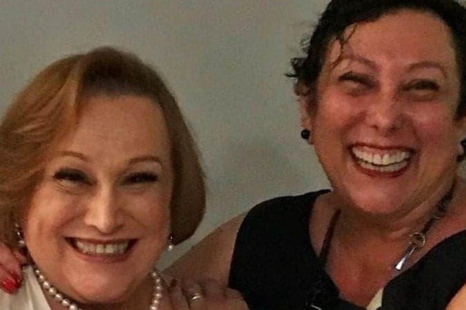 Filha de Nicette Bruno, Beth Goulart é chamada em hospital e recebe notícia da irmã internada em estado grave