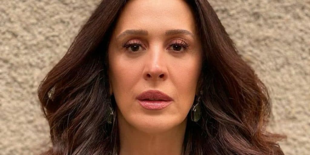 Claudia Raia é perseguida, expõe caso de assédio e relembra trauma: "Corri para me esconder"