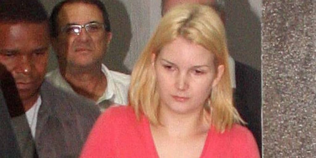 Irreconhecível, mais velha e Uber: Elize Matsunaga vive assim após ser condenada por assassinato do marido