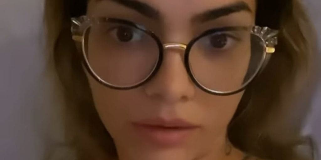 Kelly Key tranquiliza fãs após passar por cirurgia de emergência: "Voltar pra casa"